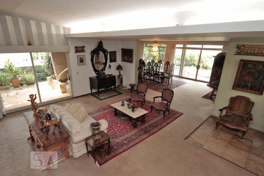 Sala de casa à venda com 4 quartos, 600m² em Pacaembu, São Paulo