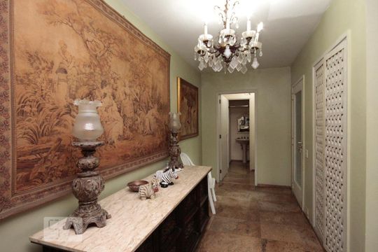 Hall de Entrada de casa à venda com 4 quartos, 600m² em Pacaembu, São Paulo