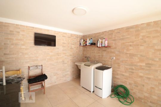 Area de Serviço de casa à venda com 2 quartos, 130m² em Vila Carrão, São Paulo