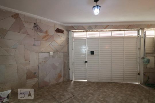 Garagem de casa à venda com 2 quartos, 130m² em Vila Carrão, São Paulo