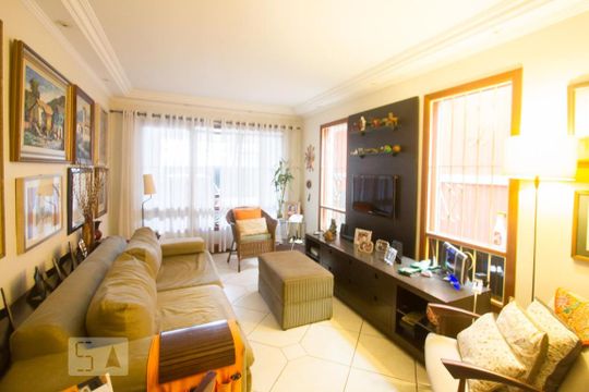 Sala de casa à venda com 2 quartos, 270m² em Cidade Monções, São Paulo