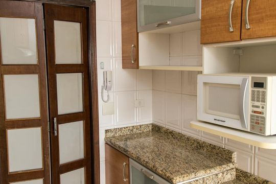 Cozinha de apartamento para alugar com 3 quartos, 72m² em Vila Gustavo, São Paulo