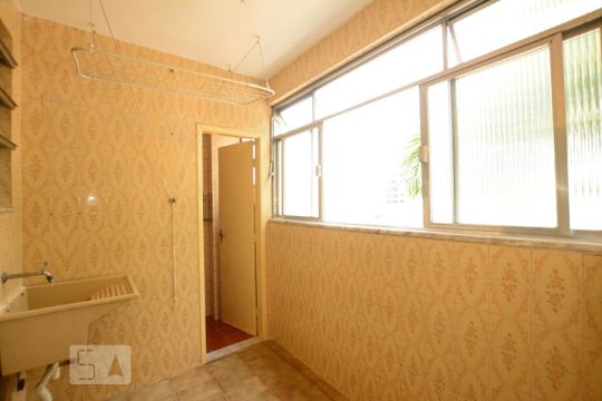 Área de Serviço de apartamento para alugar com 2 quartos, 96m² em Vila da Penha, Rio de Janeiro