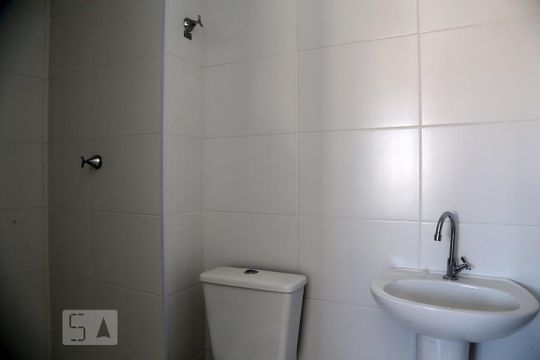 Banheiro Social  de apartamento para alugar com 2 quartos, 40m² em Panamby, São Paulo