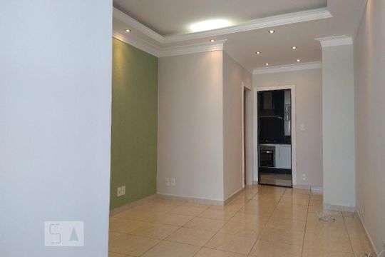 Sala de apartamento para alugar com 2 quartos, 55m² em Todos Os Santos, Rio de Janeiro