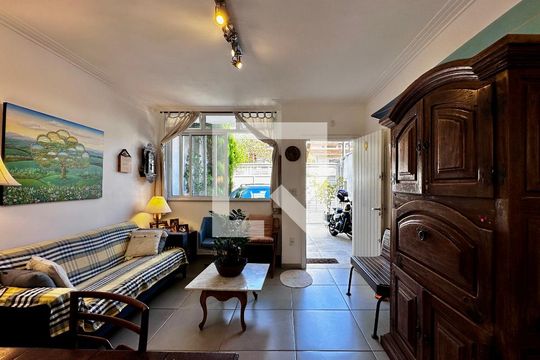 Sala de casa à venda com 3 quartos, 130m² em Vila Congonhas, São Paulo