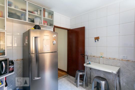 Cozinha de casa de condomínio à venda com 2 quartos, 70m² em Vila Guaca, São Paulo