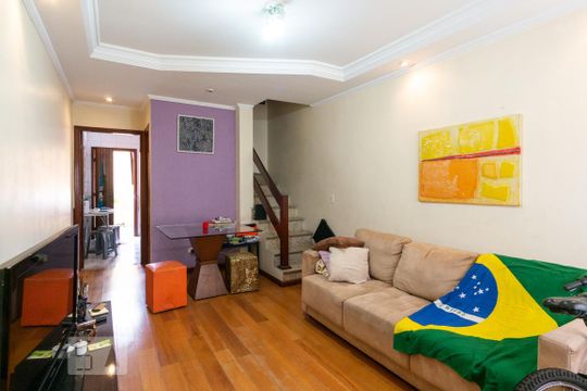 Sala de casa de condomínio à venda com 2 quartos, 70m² em Vila Guaca, São Paulo