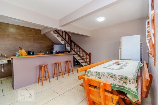 Área comum de casa para alugar com 4 quartos, 420m² em Medianeira, Porto Alegre