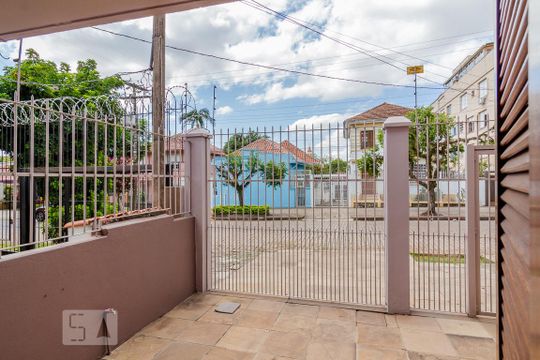 Vista de casa para alugar com 4 quartos, 420m² em Medianeira, Porto Alegre