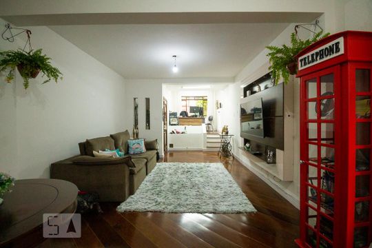 Sala de casa à venda com 2 quartos, 250m² em Ipiranga, São Paulo