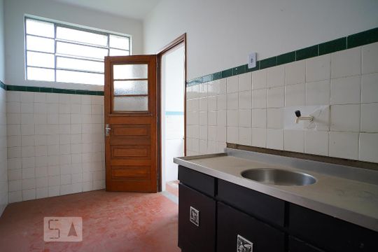 Cozinha de apartamento à venda com 2 quartos, 76m² em Rio Branco, Porto Alegre