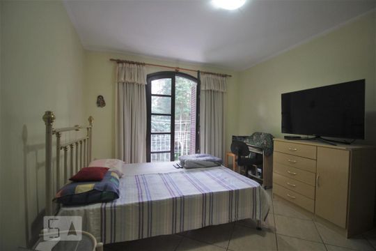 Quarto 2 de casa à venda com 3 quartos, 130m² em Jardim Londrina, São Paulo