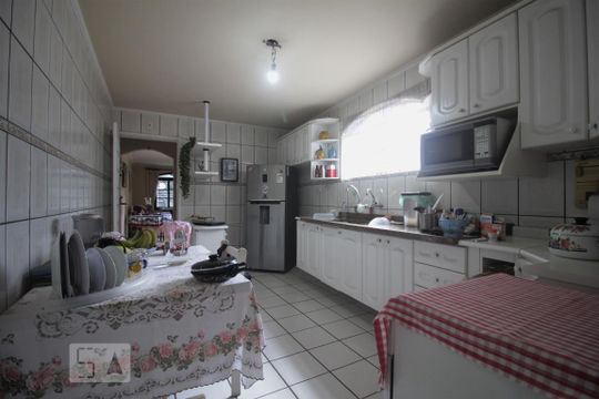 Cozinha de casa à venda com 3 quartos, 130m² em Jardim Londrina, São Paulo
