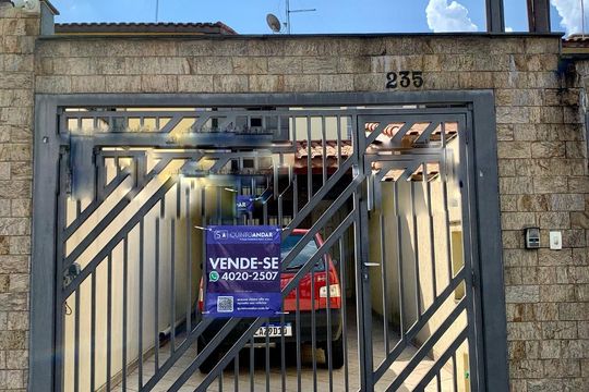 Fachada de casa à venda com 3 quartos, 103m² em Vila Medeiros, São Paulo