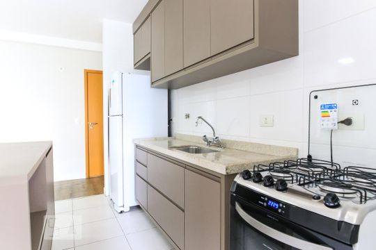 Cozinha de apartamento para alugar com 2 quartos, 77m² em Vila Ema, São José dos Campos
