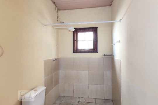 Banheiro de casa à venda com 2 quartos, 60m² em Feitoria, São Leopoldo