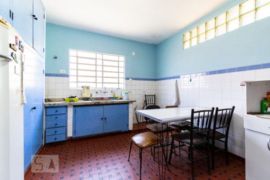 Cozinha de casa à venda com 3 quartos, 200m² em Vila Fachini, São Paulo