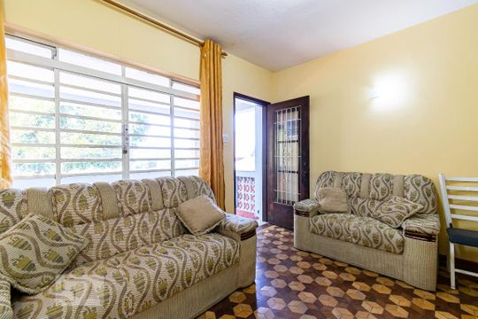 Casa à venda com 3 quartos, 200m² em Vila Fachini, São Paulo