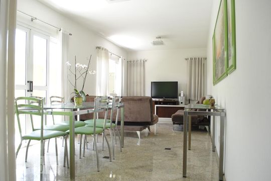 Casa à venda com 3 quartos, 390m² em Vila Santa Clara, São Paulo