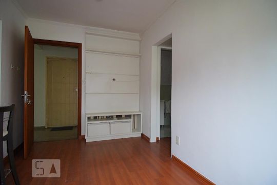 Sala  de apartamento à venda com 1 quarto, 42m² em Jardim Itu, Porto Alegre