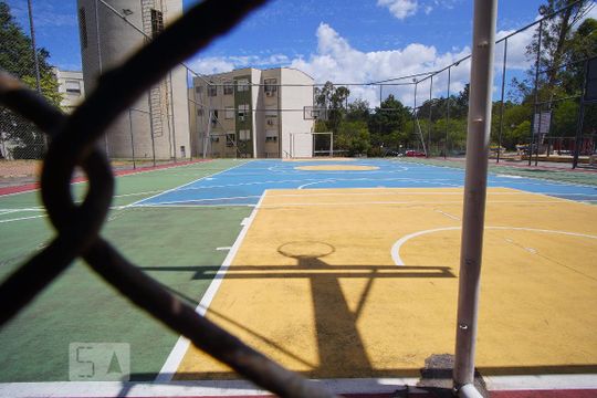 Quadra Esportiva de apartamento à venda com 1 quarto, 42m² em Jardim Itu, Porto Alegre