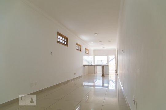 Casa à venda com 3 quartos, 240m² em Vila Parque Jabaquara, São Paulo
