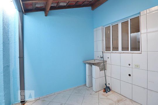 Área de Serviço de casa à venda com 2 quartos, 103m² em Jardim Utinga, Santo André