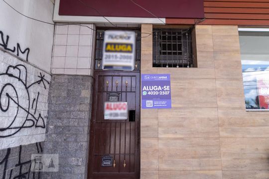 Plaquinha de apartamento para alugar com 1 quarto, 50m² em Jardim Três Marias, São Paulo