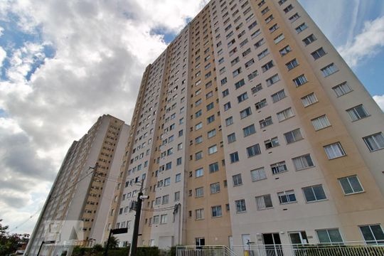 Fachada de apartamento para alugar com 2 quartos, 42m² em Jardim Novo Taboão, São Paulo