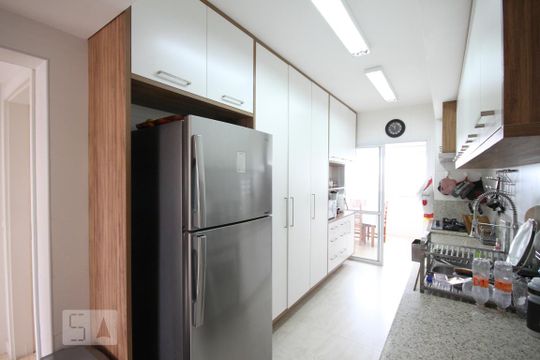Cozinha de apartamento à venda com 3 quartos, 170m² em Vila Mariana, São Paulo