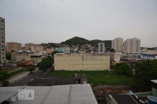 Vista do Quarto 2 de apartamento para alugar com 2 quartos, 49m² em Váz Lobo, Rio de Janeiro