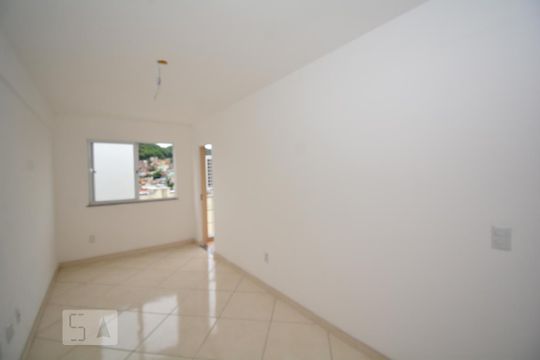 Apartamento para alugar com 2 quartos, 49m² em Váz Lobo, Rio de Janeiro