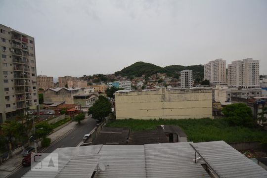 Vista da Sala de apartamento para alugar com 2 quartos, 49m² em Váz Lobo, Rio de Janeiro