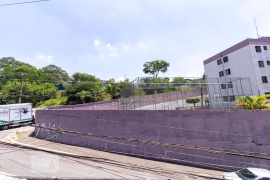Vista de casa para alugar com 2 quartos, 70m² em Cidade Satélite Santa Bárbara, São Paulo