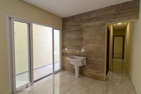 Área de Serviço de casa para alugar com 2 quartos, 70m² em Cidade Satélite Santa Bárbara, São Paulo
