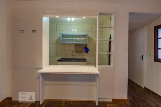 Cozinha de apartamento à venda com 1 quarto, 45m² em Petrópolis, Porto Alegre