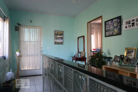 Sala de casa à venda com 2 quartos, 144m² em Partenon, Porto Alegre