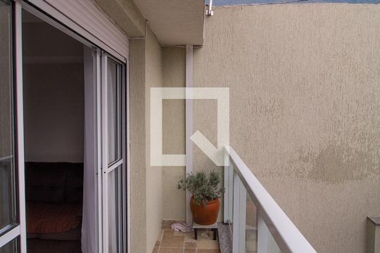 Sacada de casa à venda com 4 quartos, 234m² em Parque Sao Lucas, São Paulo