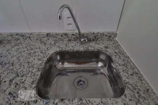Cozinha de kitnet/studio para alugar com 1 quarto, 26m² em Pinheiros, São Paulo