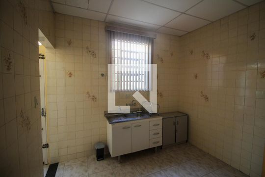 Cozinha de casa à venda com 2 quartos, 175m² em Vila Bertioga, São Paulo