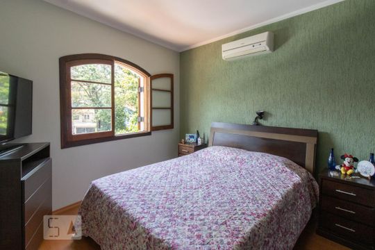 Quarto 1 de casa para alugar com 2 quartos, 115m² em Jardim Peri, São Paulo