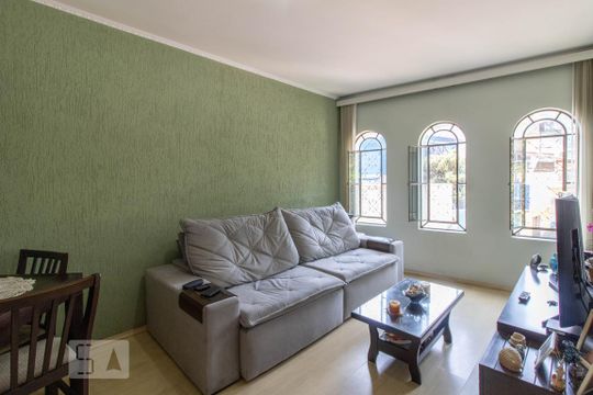 Sala de casa para alugar com 2 quartos, 115m² em Jardim Peri, São Paulo
