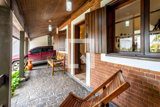 Varanda de casa para alugar com 3 quartos, 297m² em Vila Rosália, Guarulhos