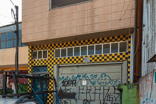 Fachada de casa à venda com 6 quartos, 400m² em Sapopemba, São Paulo