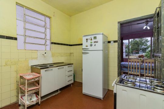 Cozinha de casa para alugar com 6 quartos, 458m² em Santa Tereza, Porto Alegre