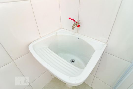Lavanderia de apartamento para alugar com 2 quartos, 55m² em Mirandópolis, São Paulo