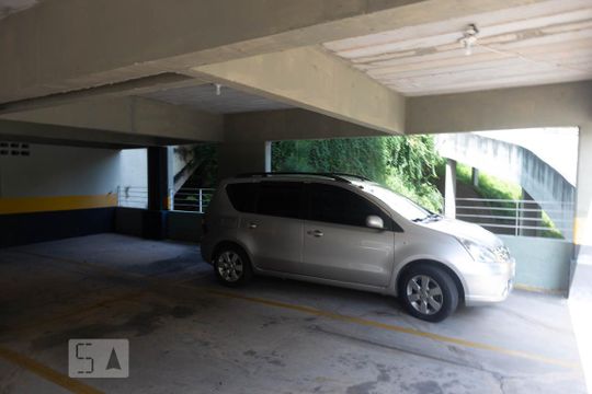 Área comum - vagas de apartamento para alugar com 2 quartos, 57m² em Parque Rincão, Cotia