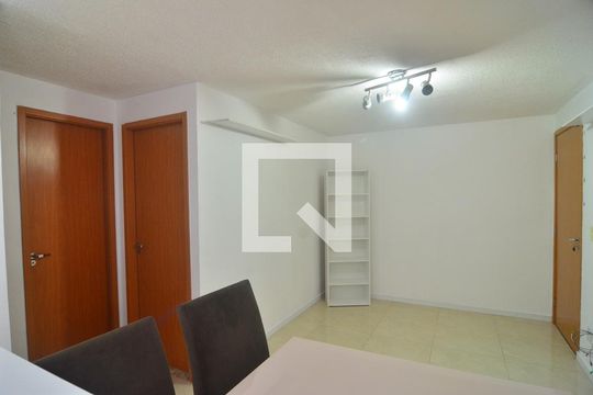 Sala de apartamento à venda com 2 quartos, 45m² em Igara, Canoas