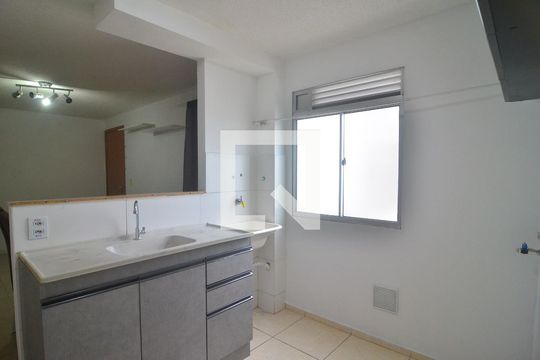Cozinha de apartamento para alugar com 2 quartos, 45m² em Igara, Canoas